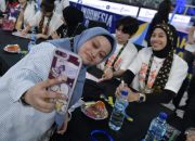 Rebecca Rela Kocek Lebih Dari Rp 5 juta Demi Mendapatkan Tiket Fan Signing