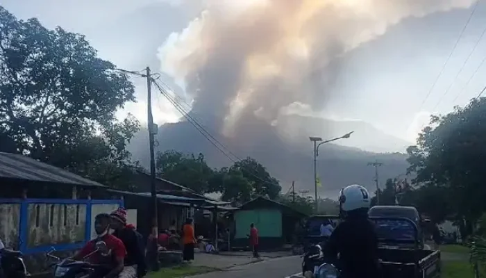 Gunung Lewotobi Laki-laki Kembali Meletus, Warga Diminta Waspada