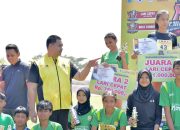 Menpora Dito Bantu Atlet Muda Kendal dengan Sepatu Baru Usai Tampil Gemilang di Kejuaraan Tarkam