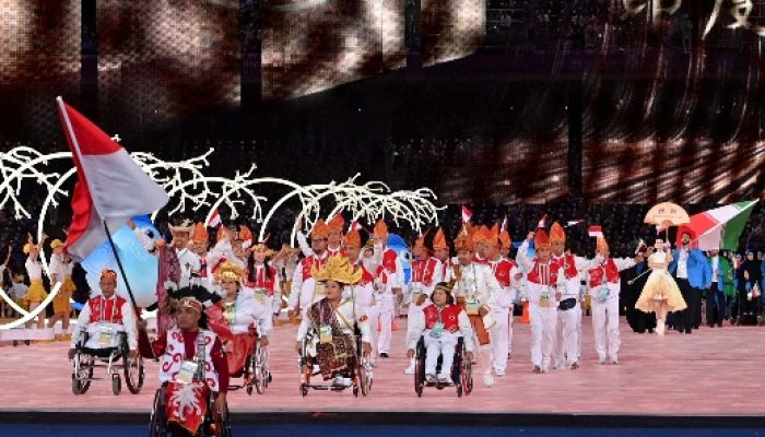 Semarak Nusantara: Indonesia Pamerkan Tenun dan Baju Adat di Opening Ceremony Paralimpiade Paris