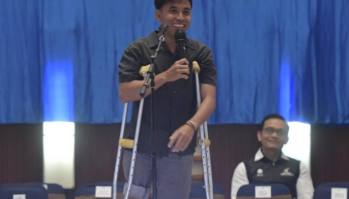 Penyandang Disabilitas ini Pecahkan Rekor Mendaki