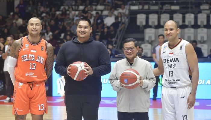 Menpora Dito Hadiri Pembukaan IBL Gopay Season 2025