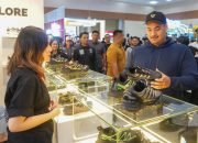 Menpora Dito Ajak Pengunjung Jakarta Sneaker Day 2025 Bangga dengan Produk Lokal