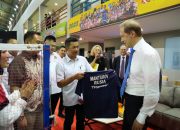 Main Bareng di Cipayung! Wakil PM Rusia Tantang Taufik Hidayat di Lapangan