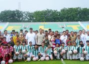 Perkuat Sepak Bola Nasional, Prabowo dan Menpora Dito Resmikan Renovasi 17 Stadion