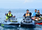 Dari Pantai Mutiara ke Nusa Keramba, Menpora dan KASAL Jelajahi Laut dengan Jet Ski