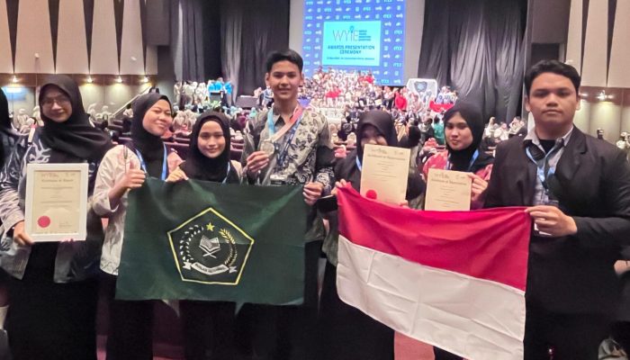 Madrasah Berprestasi: MAN 1 Medan Juara di Kompetisi Sains Internasional Malaysia”