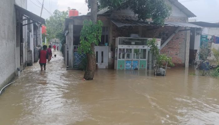 Banjir Parah di Kampung Belokang Ungkap Lambannya Respons Pemerintah Daerah